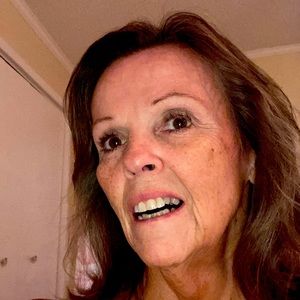 Meet your Posher, Connie